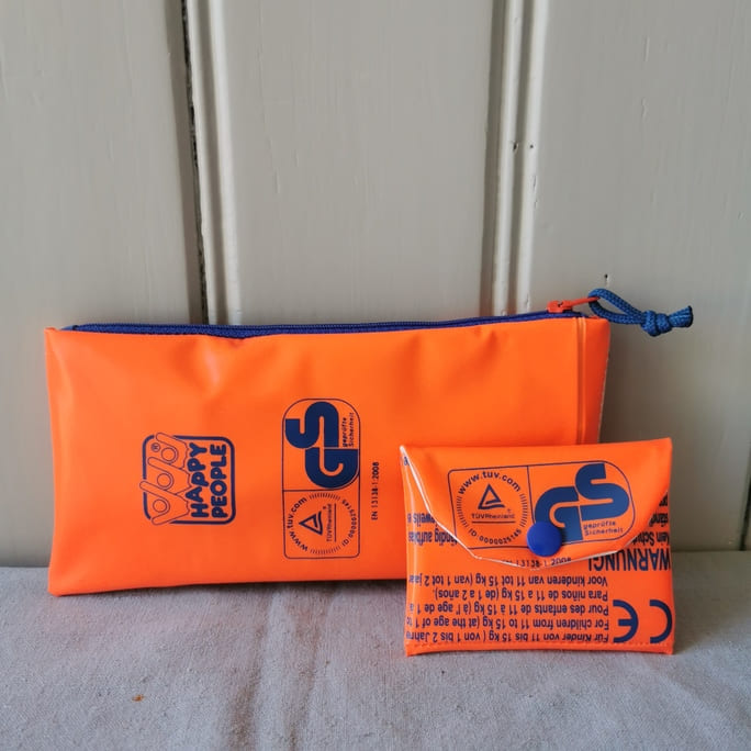 Tasche aus altem Schwimmflügel